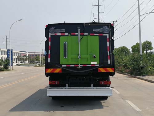 楚勝牌CSC5180TXS6DNNG型洗掃車